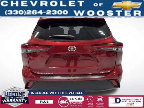 Used 2022 Toyota Highlander LE image 5
