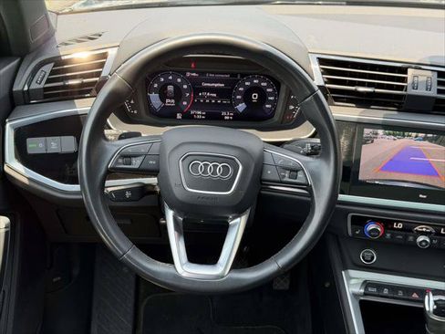 Used 2023 Audi Q3 2.0T Premium w/ Convenience Package AWD/4WD image 17