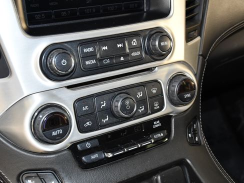 Used 2020 GMC Yukon SLT AWD/4WD image 22