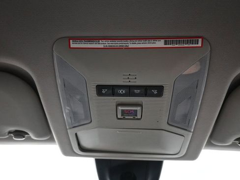 Used 2019 Toyota RAV4 LE w/ All Weather Liner Package AWD/4WD image 17