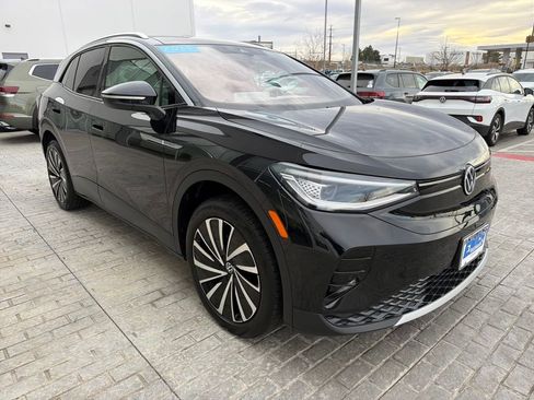 Certified 2023 Volkswagen ID.4 Pro S Plus image 9