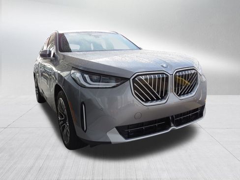 New 2025 BMW X3 xDrive30i w/ Convenience Package image 7