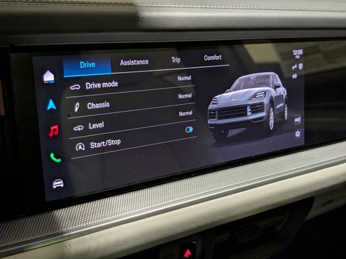 New 2026 Porsche Cayenne image 30