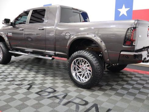 Used 2016 RAM 2500 Laramie w/ Convenience Group RWD image 5