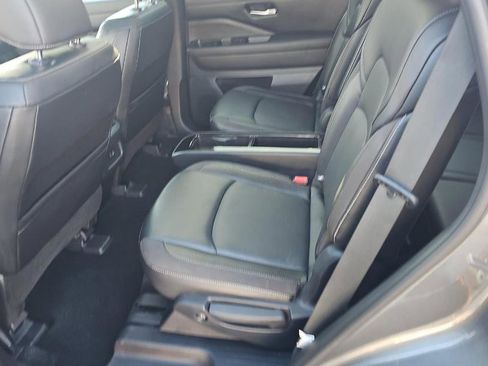 Used 2022 Nissan Pathfinder SL w/ SL Premium Package image 13