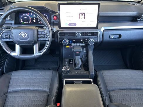 Used 2025 Toyota 4Runner 4WD image 13