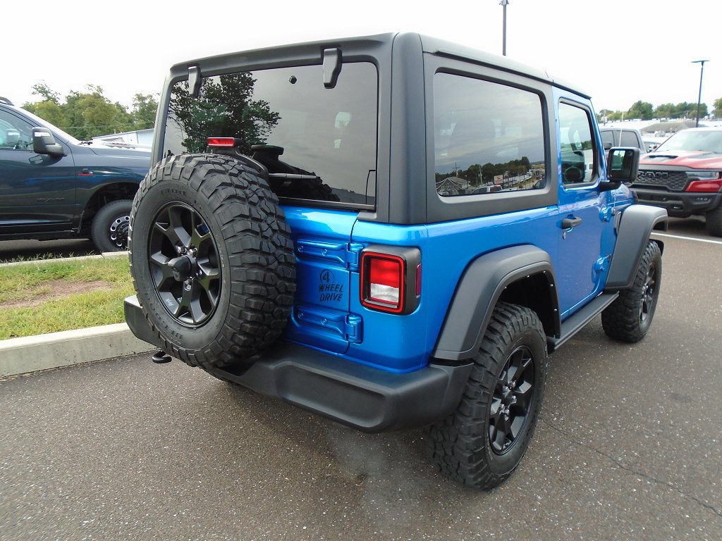 Certified 2021 Jeep Wrangler Sport AWD/4WD image 3