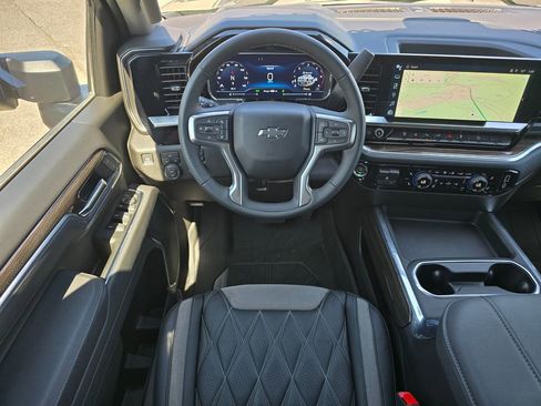 New 2025 Chevrolet Silverado 2500 LT w/ Trail Boss Package AWD/4WD image 29
