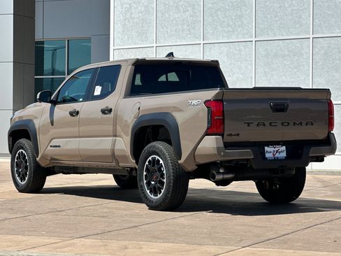 New 2026 Toyota Tacoma TRD Off-Road w/ TRD Off Road Premium Package AWD/4WD image 6