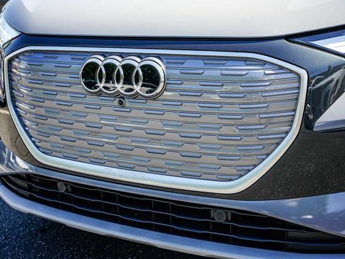 Used 2023 Audi Q4 e-tron Premium Plus w/ Premium Plus image 8