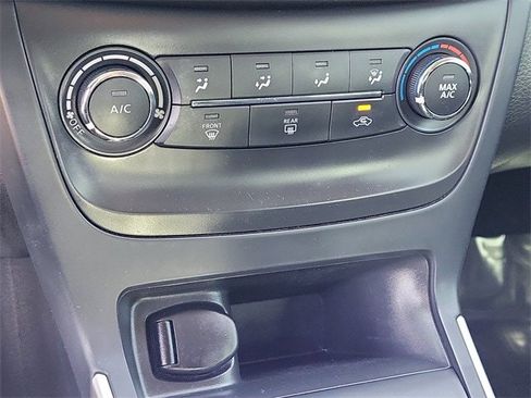 Used 2017 Nissan Sentra S image 16