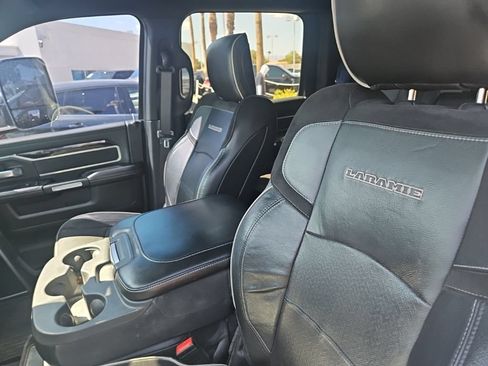 Used 2019 RAM 2500 Laramie AWD/4WD image 3
