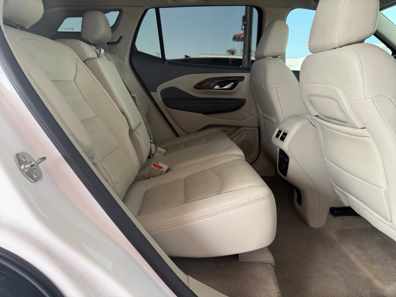 Used 2024 GMC Terrain Denali w/ Denali Premium Package AWD/4WD image 26