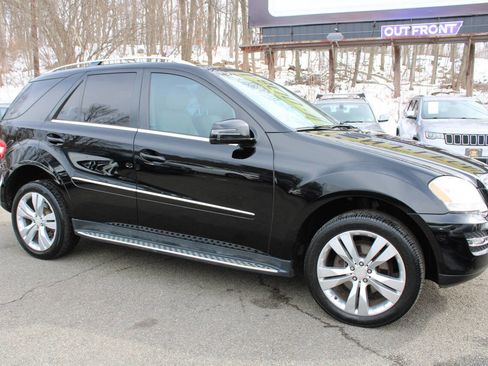Used 2011 Mercedes-Benz ML 350 4MATIC w/ Premium 1 Pkg image 5