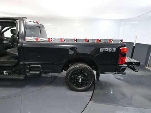 Used 2024 Ford F250 Lariat w/ Black Appearance Package image 40