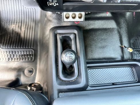 Used 2019 RAM 2500 Tradesman w/ Chrome Appearance Group image 12