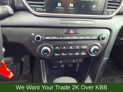 Used 2021 Kia Sportage LX w/ LX AWD Popular Package image 19