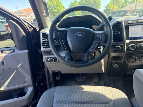 Used 2022 Ford F350 XLT w/ XLT Premium Package AWD/4WD image 14