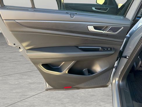 New 2026 Volkswagen Atlas Cross Sport SEL Premium R-Line image 26