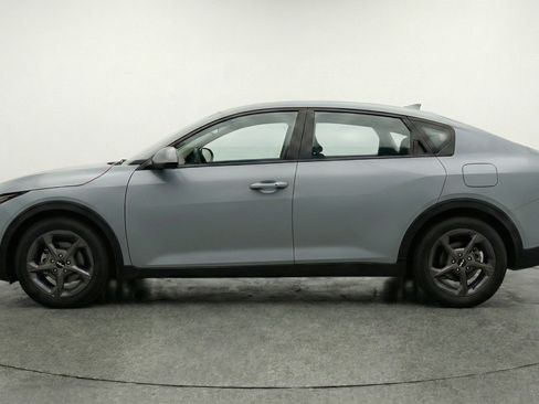 Used 2025 Kia K4 LXS image 5