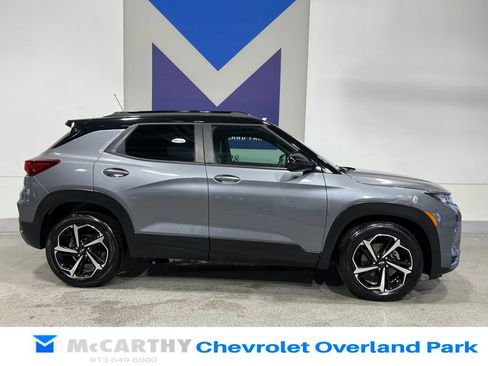 Used 2022 Chevrolet TrailBlazer RS w/ Sun and Liftgate Package image 4