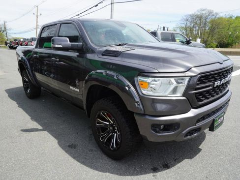 Used 2022 RAM 1500 Big Horn AWD/4WD image 3