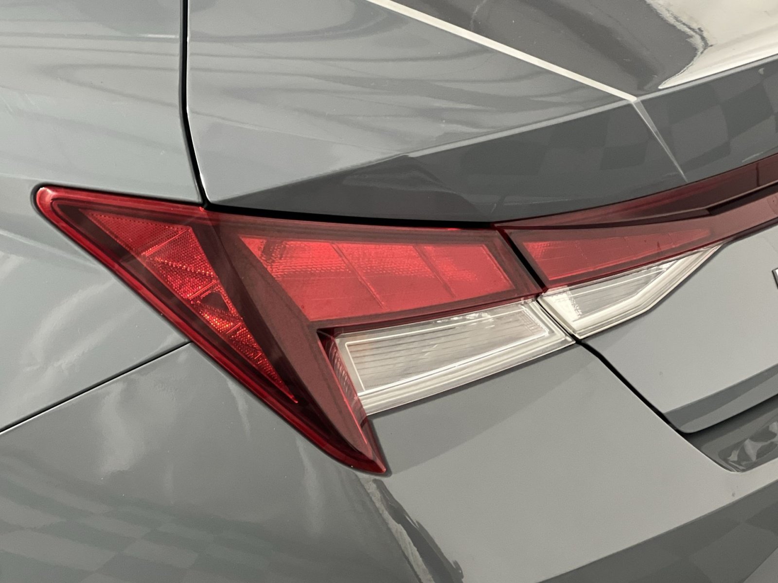 Used 2021 Hyundai Elantra SEL FWD image 13