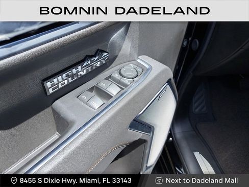 Used 2025 Chevrolet Silverado 1500 High Country w/ Technology Package image 24