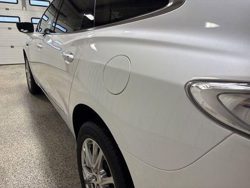 Used 2022 Buick Enclave Essence w/ Experience Buick Package image 38