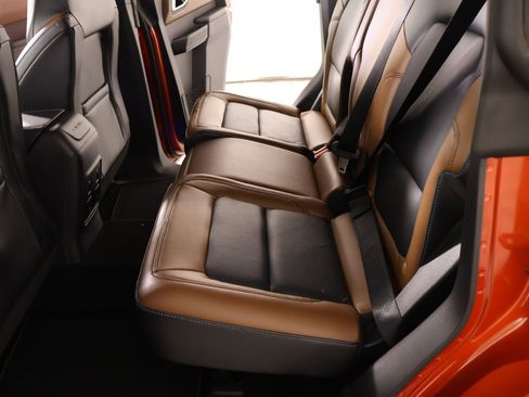 Used 2024 Ford Bronco Outer Banks image 15