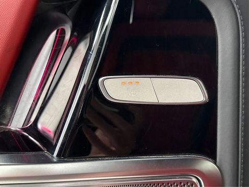 Used 2020 Mercedes-Benz G 63 AMG G 63 AMG Sport Utility 4D image 31