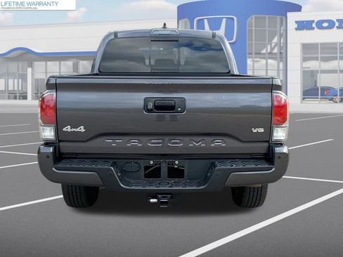 Used 2023 Toyota Tacoma Limited image 6