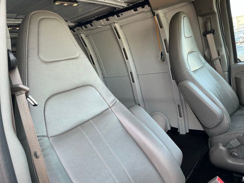 Used 2023 Chevrolet Express 3500 w/ Driver Convenience Package image 12