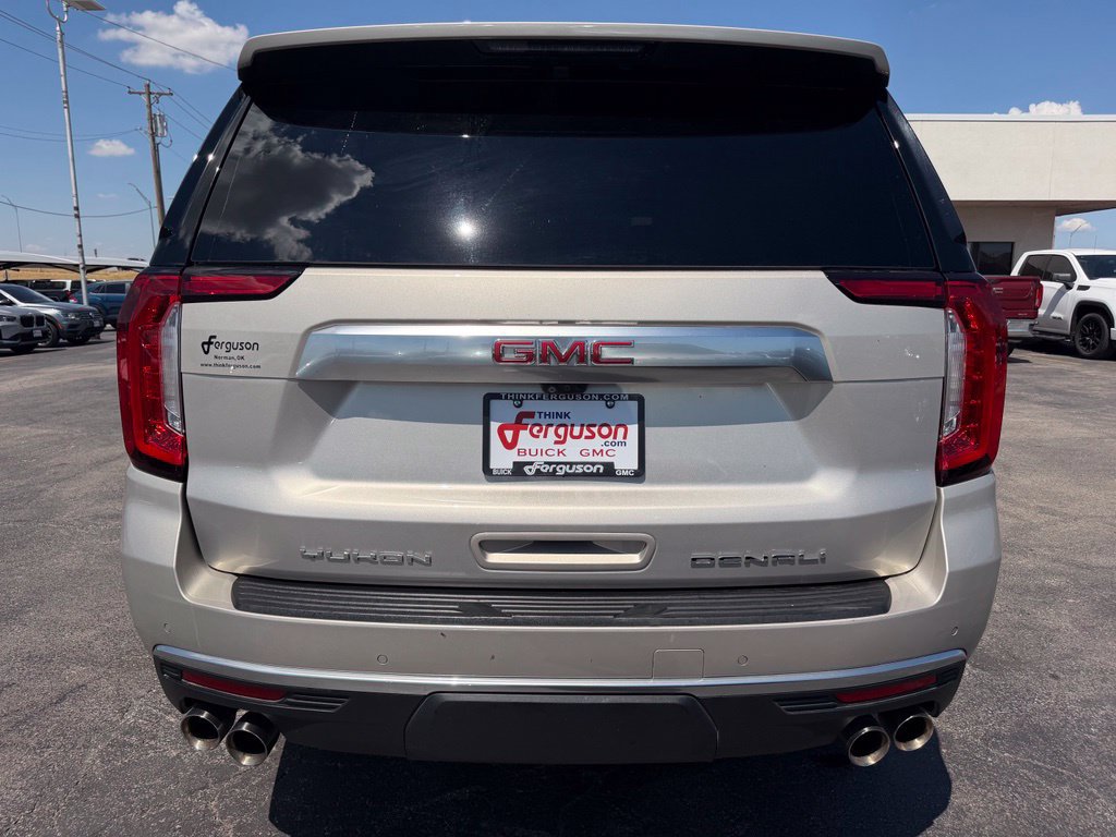 Used 2023 GMC Yukon Denali w/ Denali Reserve Package AWD/4WD image 12