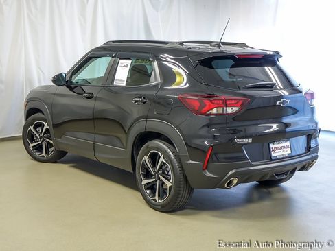 Used 2023 Chevrolet TrailBlazer RS w/ Sun and Liftgate Package FWD image 8