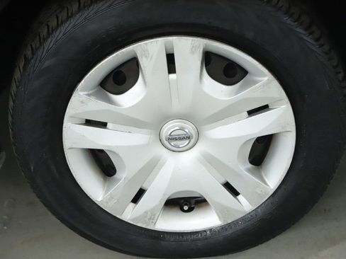 Used 2012 Nissan Versa 1.8 S w/ Plus Pkg image 36