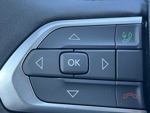 New 2026 Jeep Compass Latitude image 11