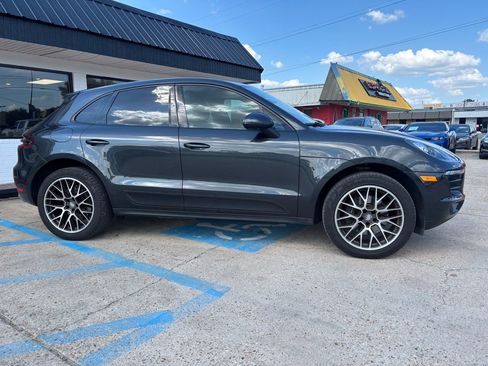 Used 2018 Porsche Macan Sport Edition image 4