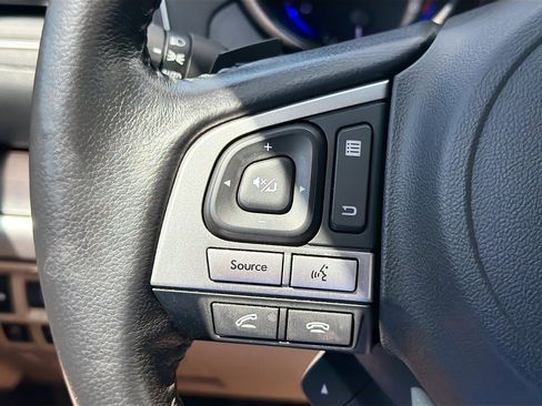 Used 2017 Subaru Legacy 2.5i Limited image 35