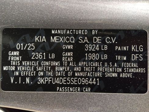 Used 2025 Kia K4 EX image 33