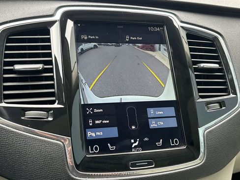 Used 2018 Volvo XC90 T6 Momentum w/ Convenience Package AWD/4WD image 21