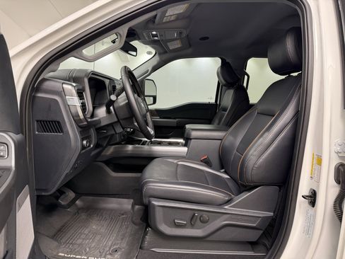 Used 2025 Ford F350 Lariat w/ Lariat Ultimate Package image 16