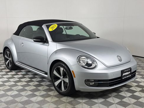 Used 2013 Volkswagen Beetle 2.0T image 12