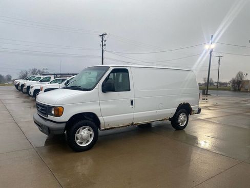 Used 2007 Ford E-150 and Econoline 150 image 4