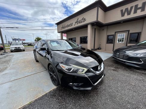 Used 2017 Nissan Maxima SR w/ Midnight Edition FWD image 7
