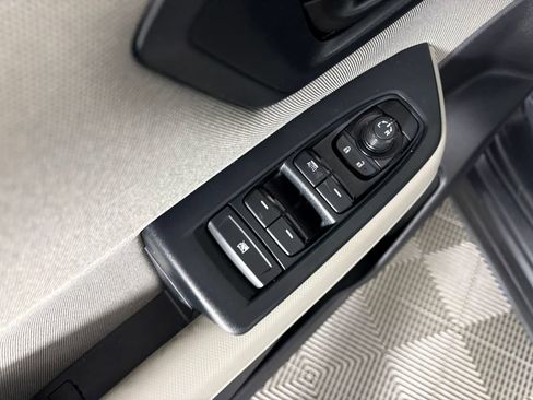 Used 2025 Subaru Forester AWD/4WD image 13