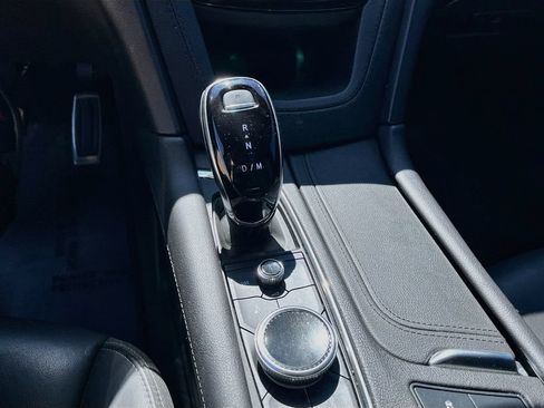 Used 2024 Cadillac XT6 Sport w/ Technology Package AWD/4WD image 17