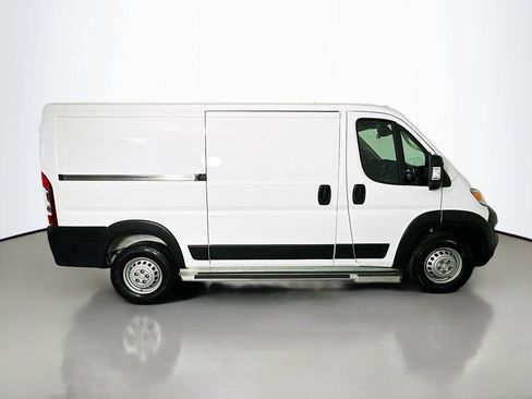 Used 2025 RAM ProMaster 2500 w/ U-Haul Equipment Group FWD image 8