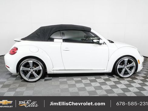 Used 2018 Volkswagen Beetle 2.0T S image 25