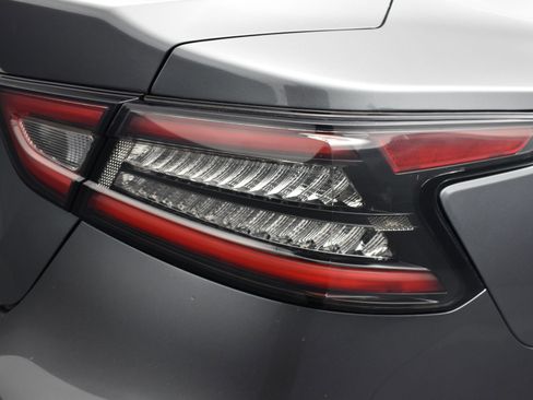 Used 2019 Nissan Maxima 3.5 S w/ Floor Mat Group image 7